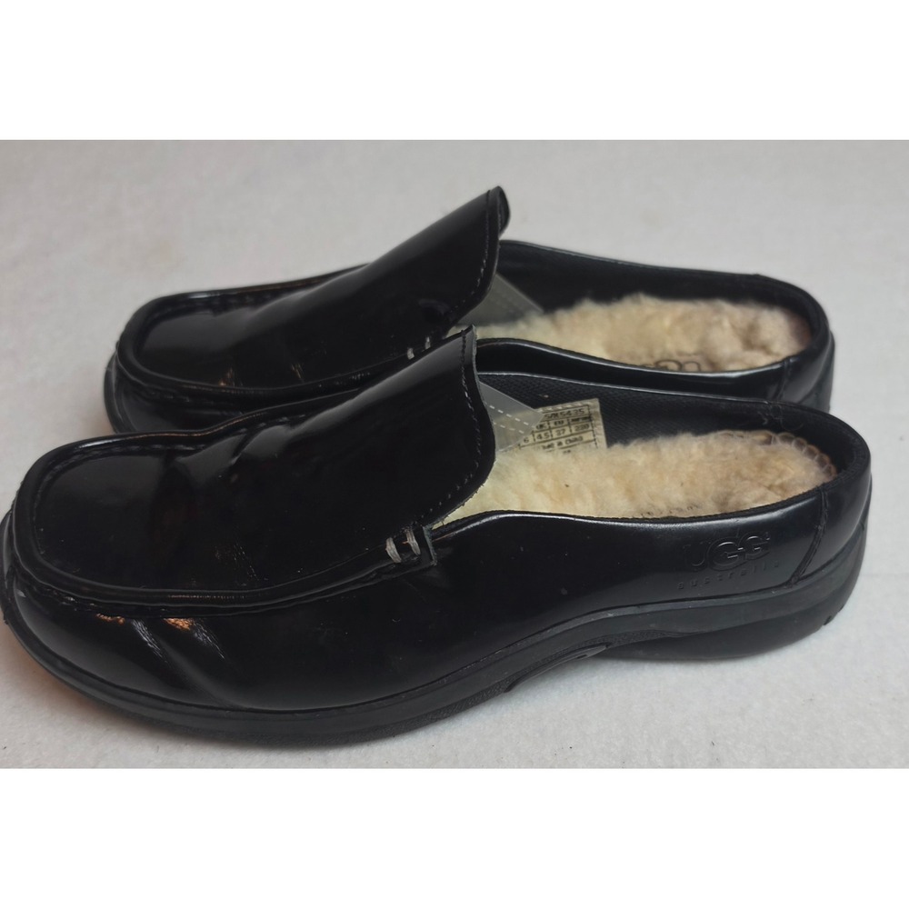 UGG Australia 5435 Shiny Black Patent Leather Shearling Lined Moc Toe Loafers 6